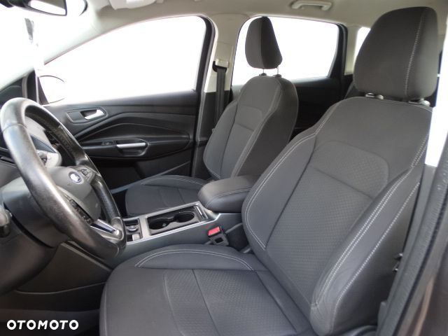 Ford Kuga - 17