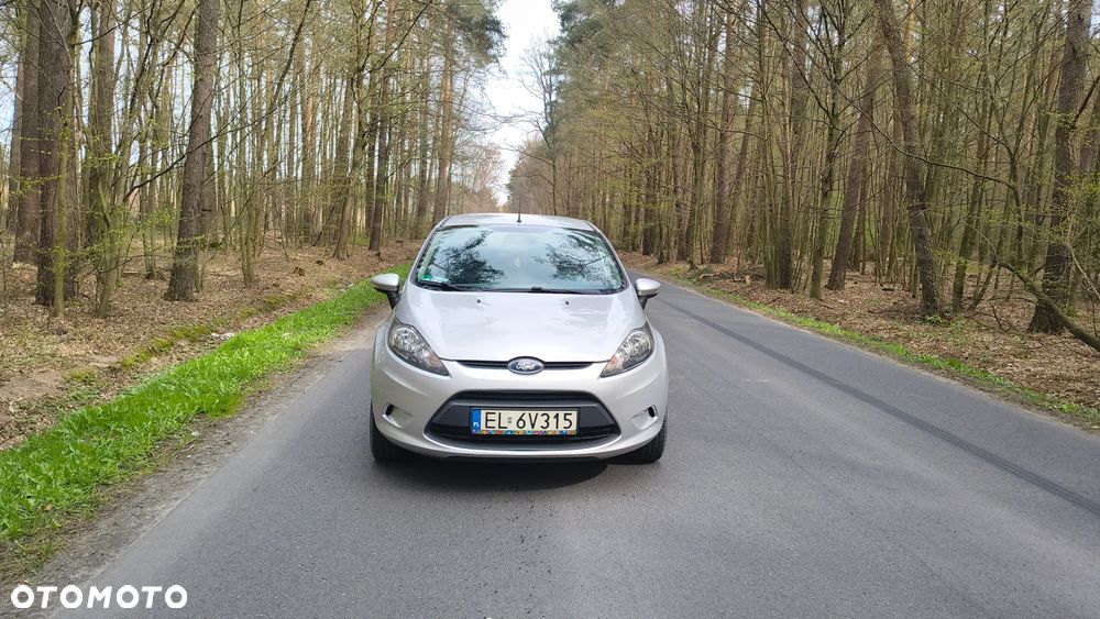Ford Fiesta 1.25 Ambiente EU5 - 1