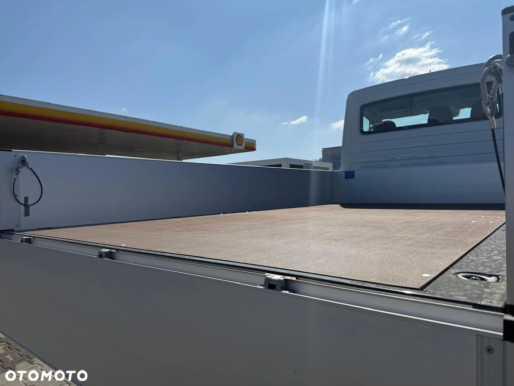 Volkswagen Crafter - 13