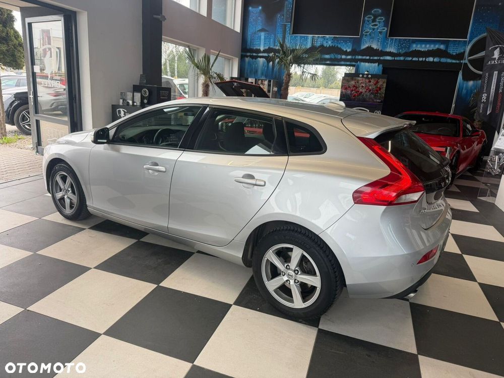 Volvo V40 - 6