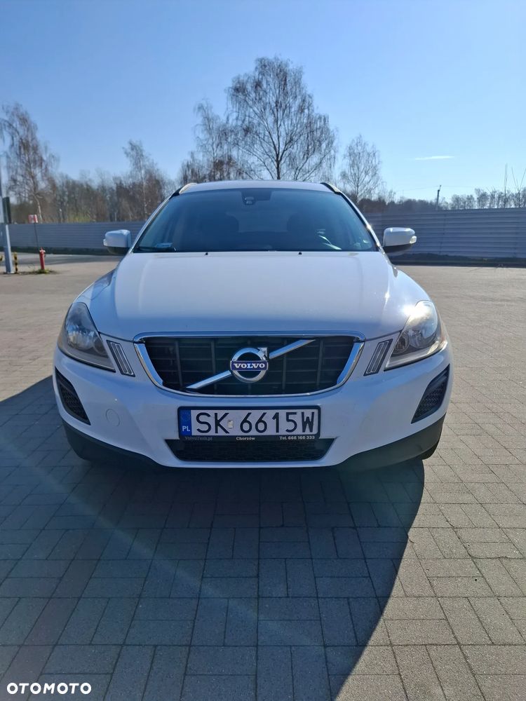 Volvo XC 60 2.4D AWD Momentum - 6