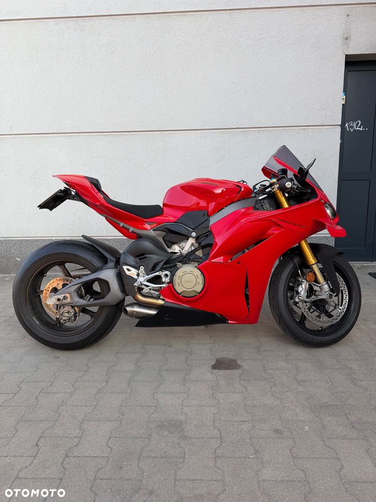 Ducati Panigale V4S - 2