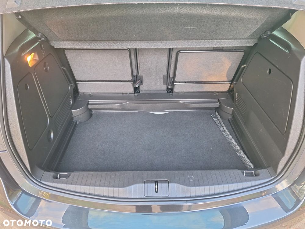Opel Meriva - 12