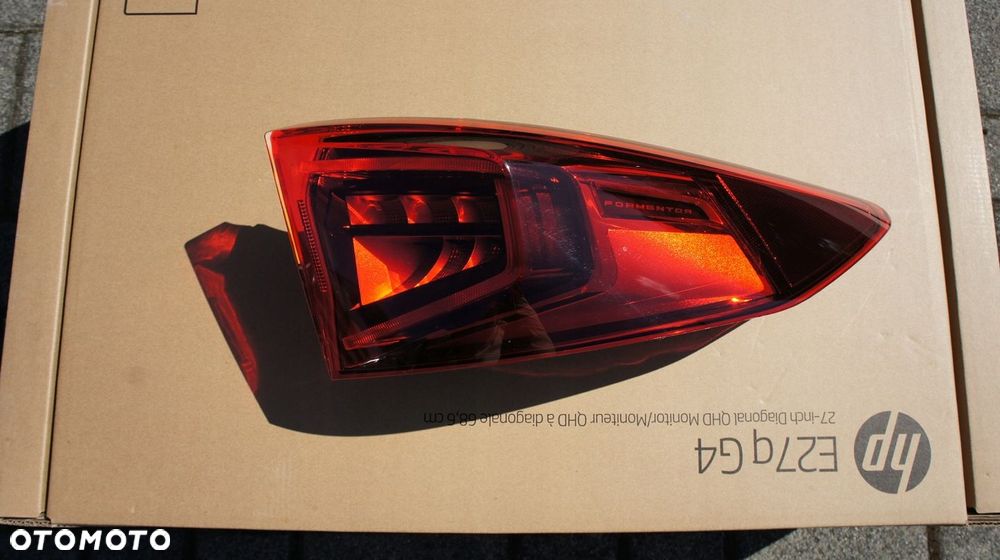 TYLNA PRAWA LAMPA CUPRA FORMENTOR LED - 1
