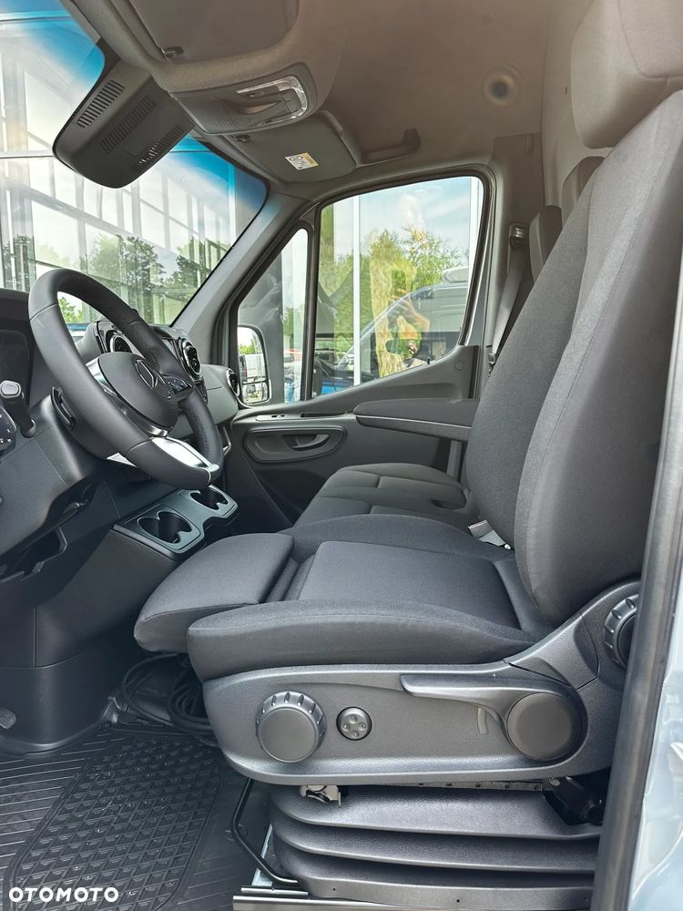 Mercedes-Benz Sprinter 317 CDI Furgon PRO LONG - 14