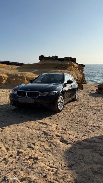 BMW 320 e Aut. Luxury Line - 2