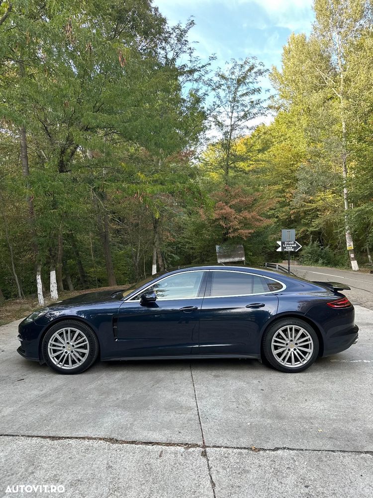 Porsche Panamera 4S - 3