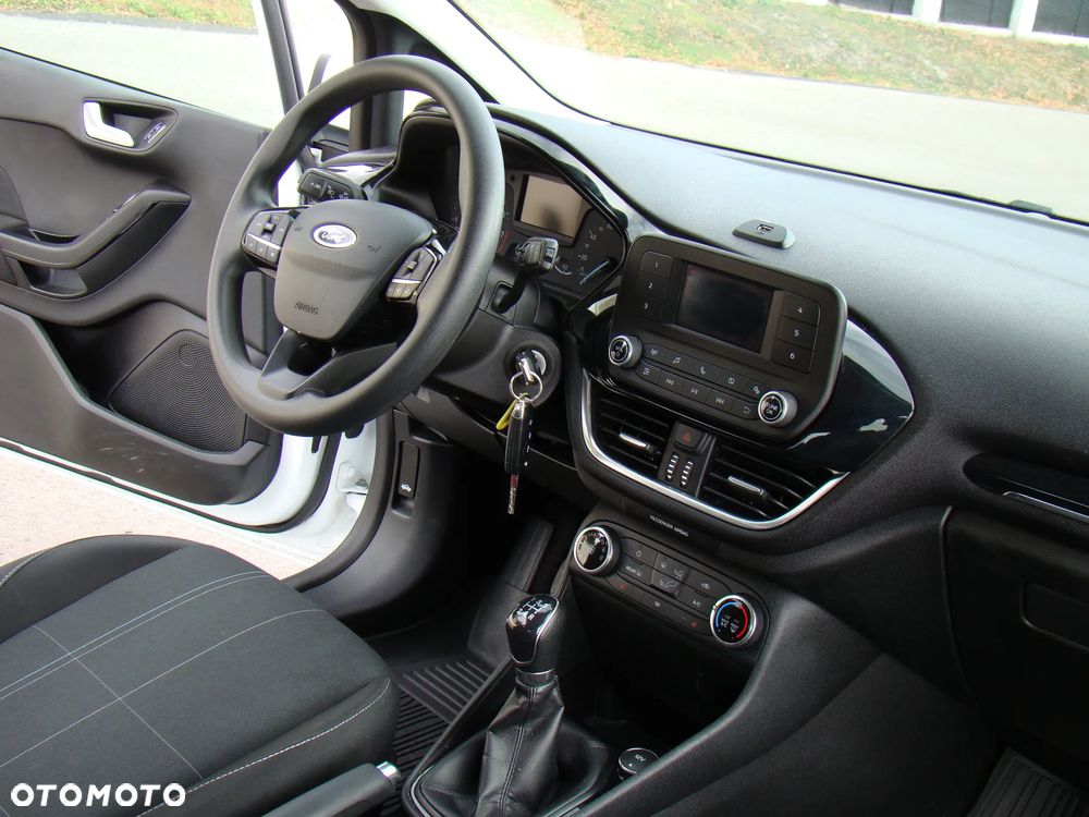 Ford Fiesta 1.1 S&S TREND - 23