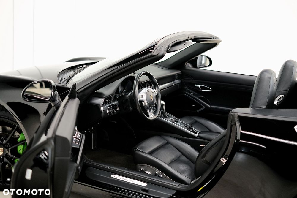 Porsche 911 Carrera S - 30