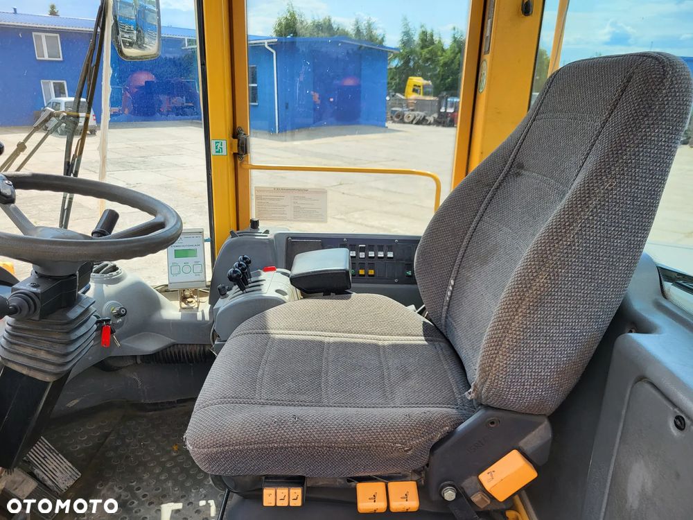 Volvo L 120 E spr z Niemiec - 11