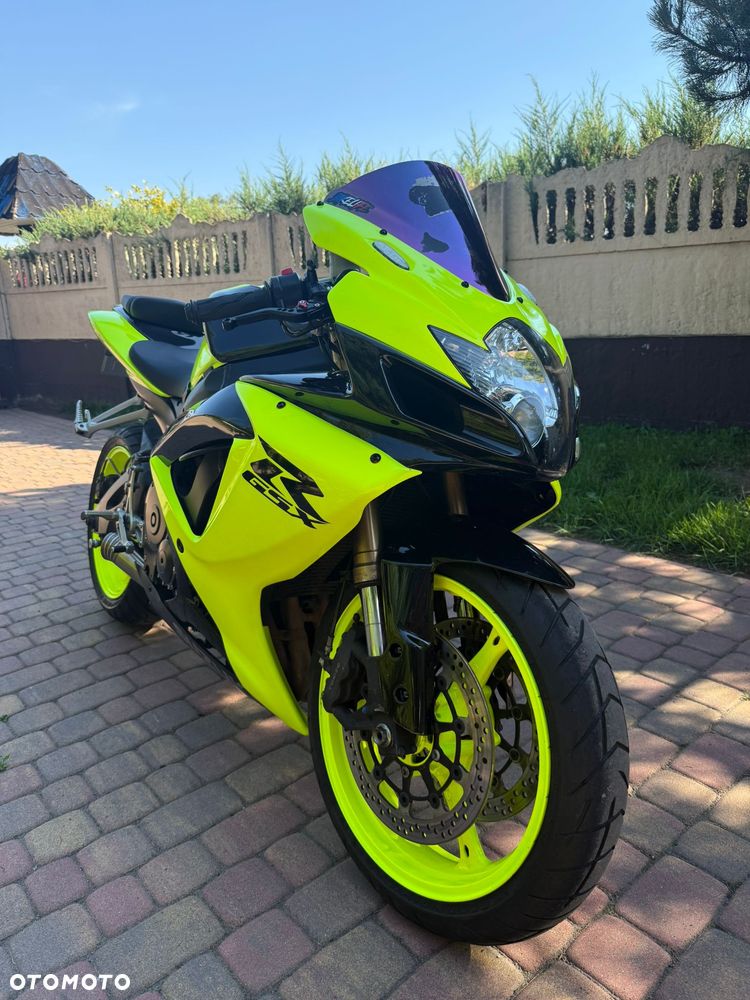 Suzuki GSX-R - 2