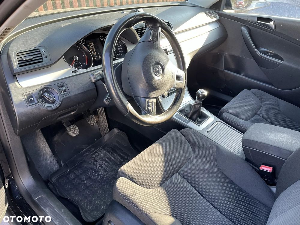 Volkswagen Passat 2.0 TDI DPF Comfortline - 1