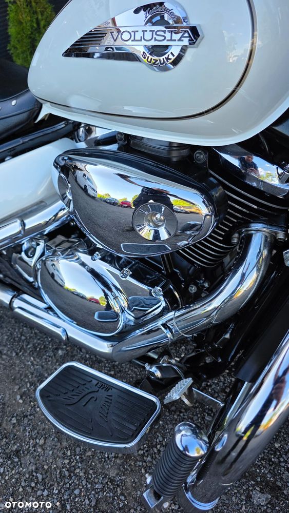 Suzuki Intruder - 6
