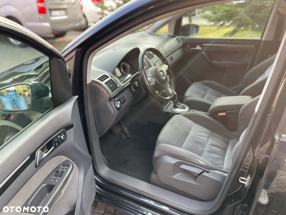 Volkswagen Touran 1.4 TSI DSG Highline - 11