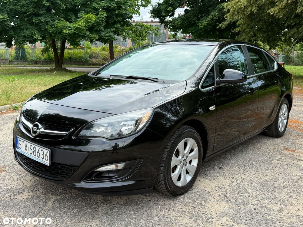 Opel Astra 1.4 T Essentia - 7