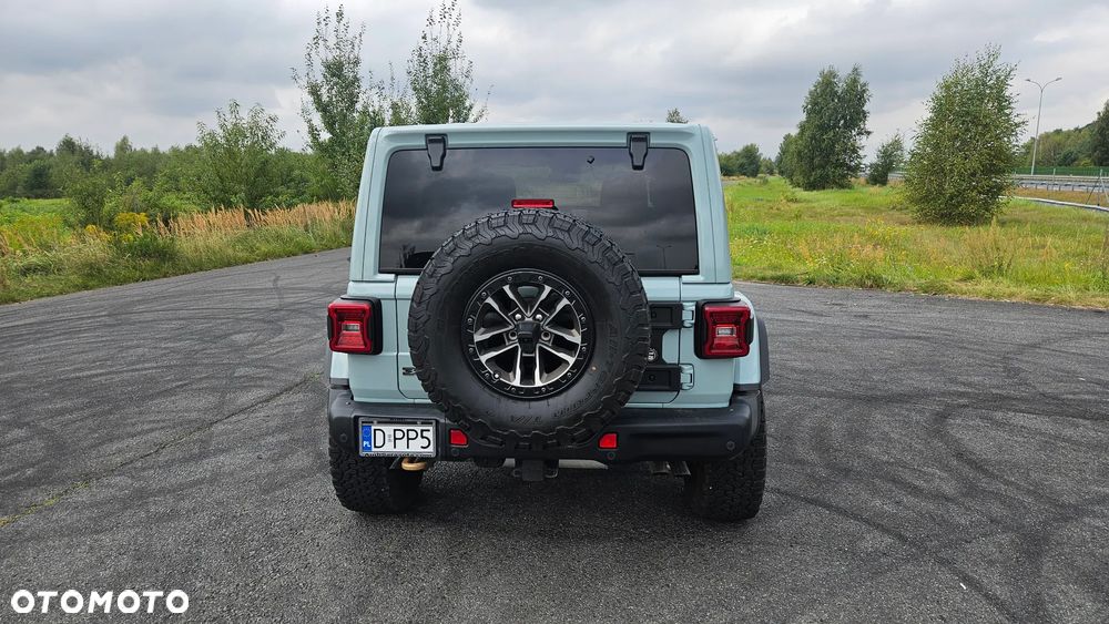 Jeep Wrangler - 5