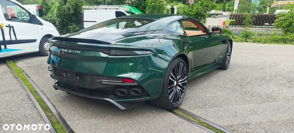 Aston Martin DBS - 3