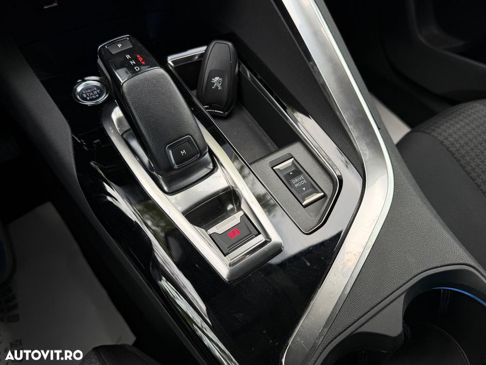 Peugeot 3008 BlueHDi 130 Stop & Start EAT8 Active - 16