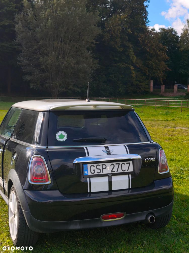 MINI Cooper Standard - 2