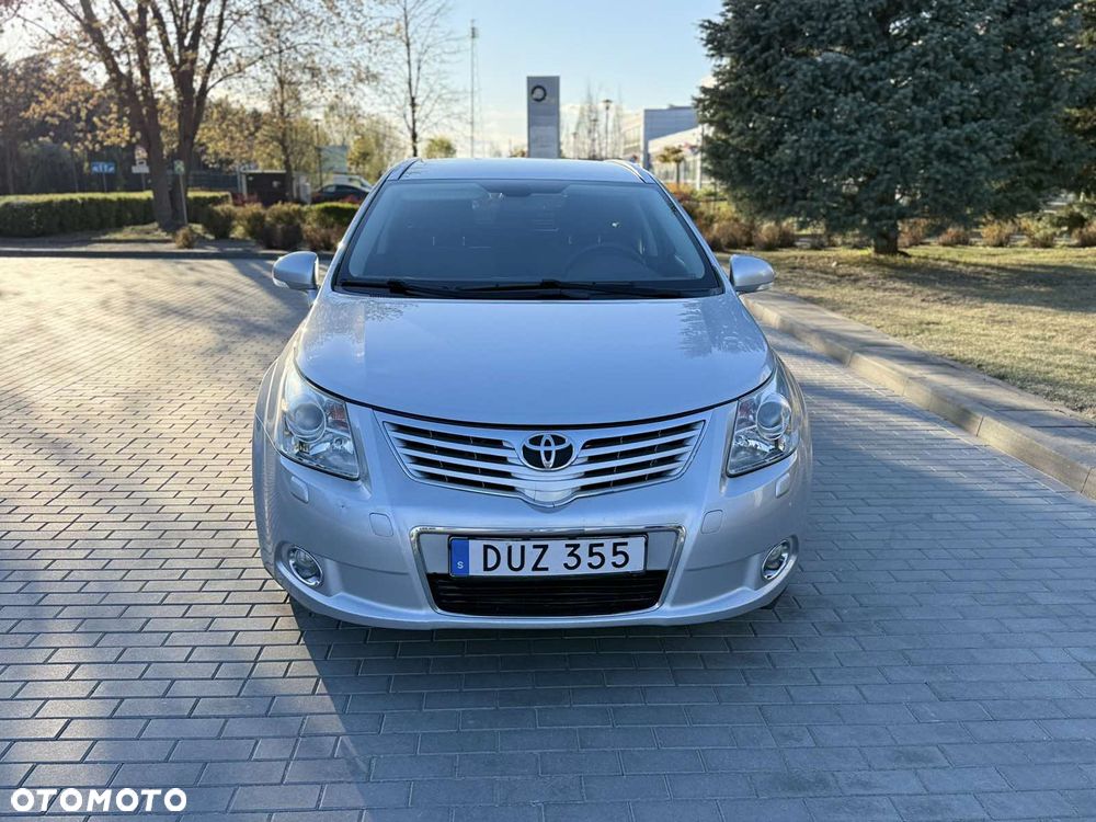Toyota Avensis - 23