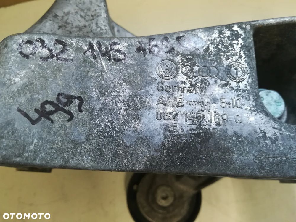 ŁAPA ALTERNATORA 032145169Q VW GOLF IV, BORA - 6
