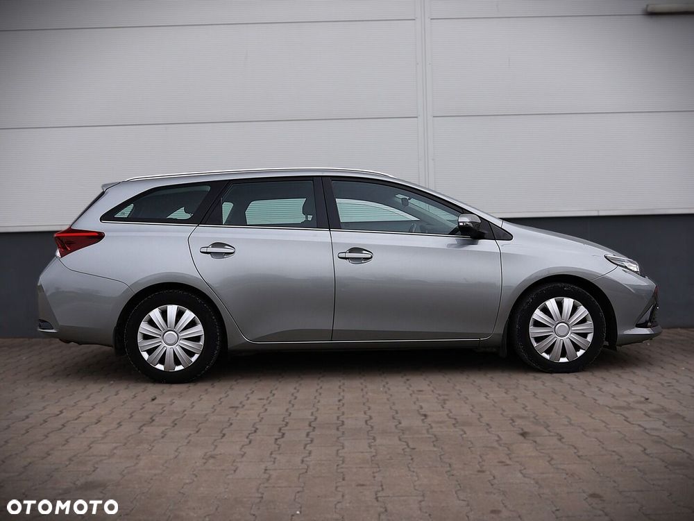 Toyota Auris 1.6 Premium Comfort - 18