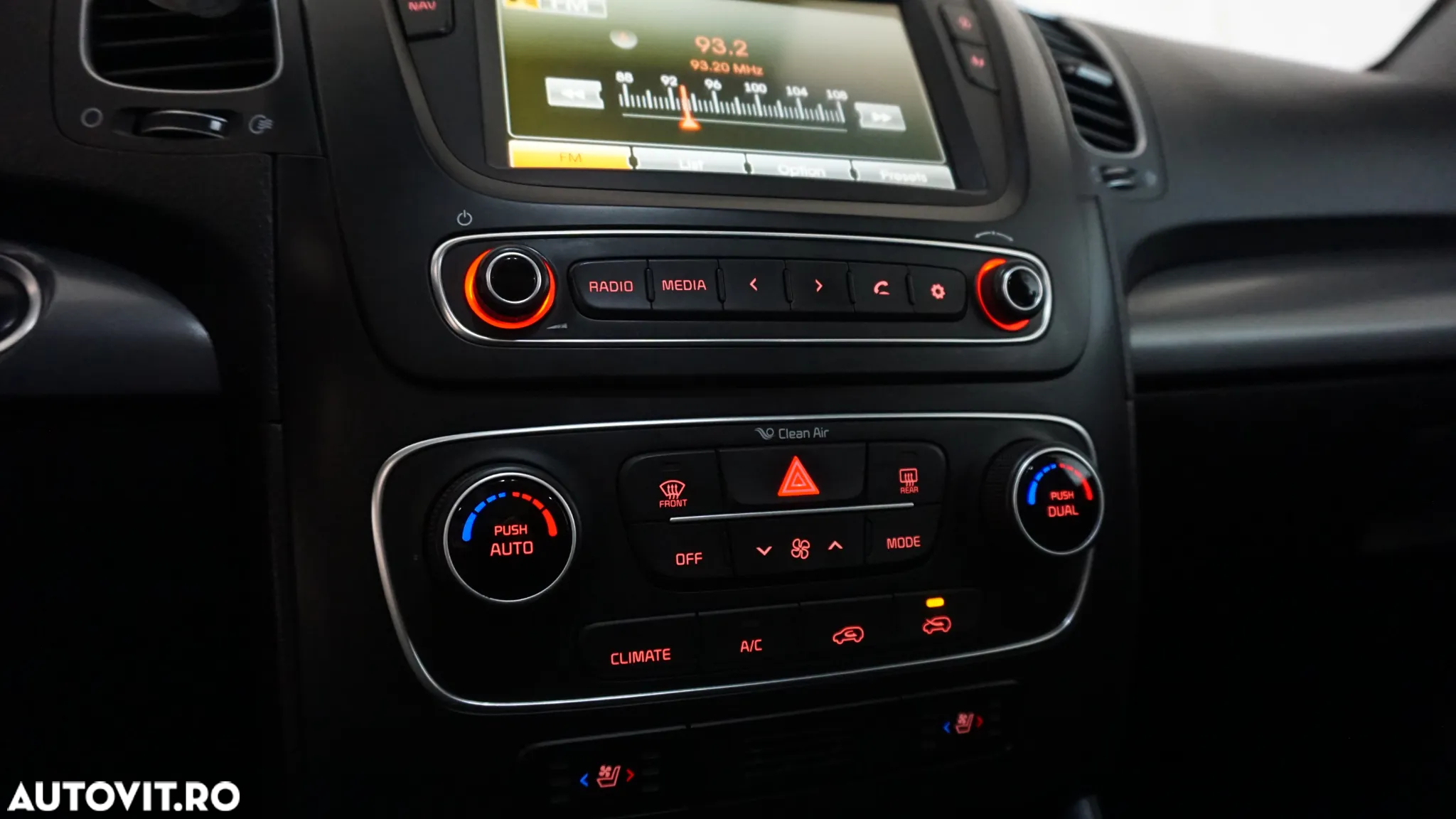 Kia Sorento 2.2 DSL EXECUTIVE AT 4x4 - 8
