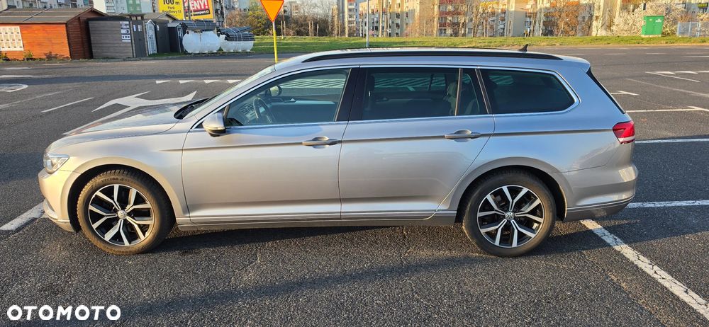 Volkswagen Passat - 10