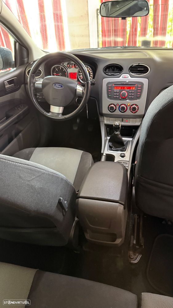 Ford Focus SW 1.6 TDCi Connec. - 11
