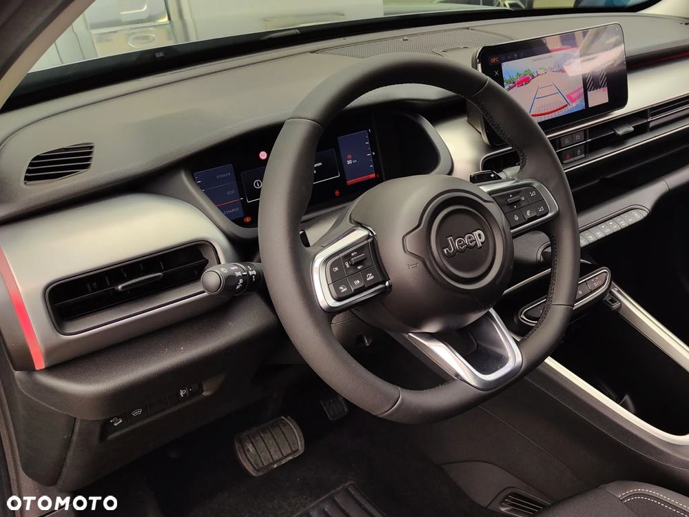 Jeep Avenger 1.2 T3 mHEV Summit FWD eDCT6 - 10