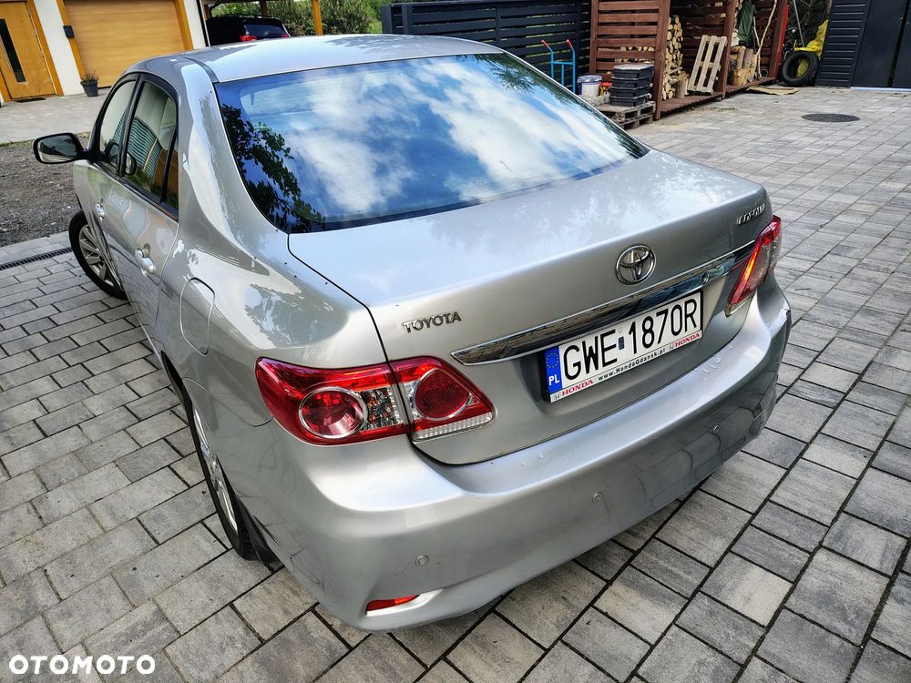 Toyota Corolla - 5