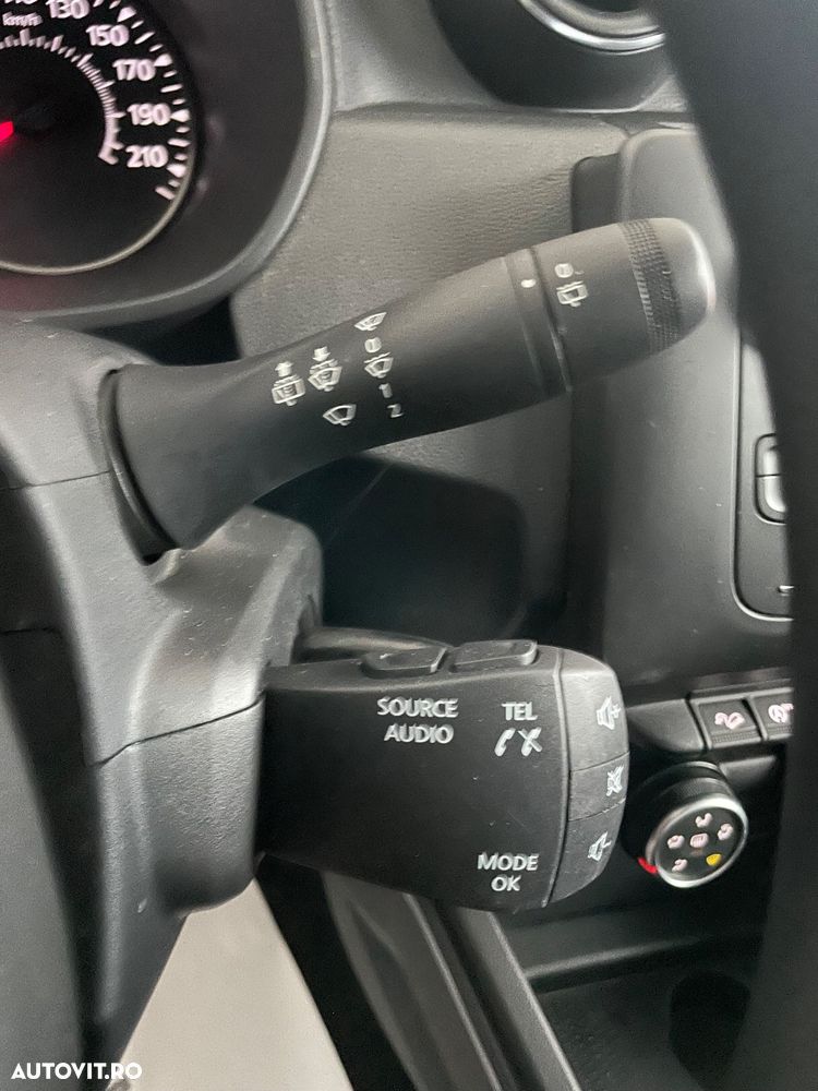 Dacia Duster 1.6 SCe 4WD Comfort - 19