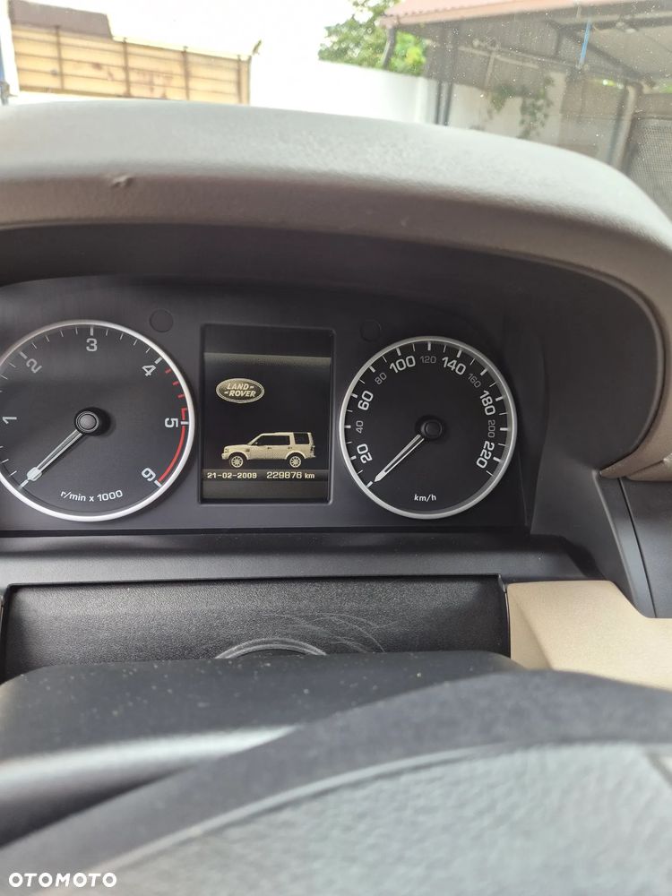 Land Rover Discovery 3.0D V6 HSE - 18
