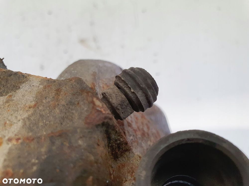 Volvo S60 II V60 I PRZEDNI ZACISK HAMULCOWY prawy przód pasażera 31471664 - 10