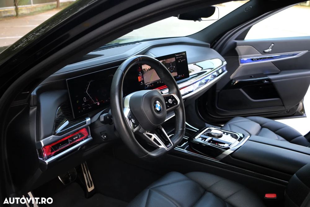 BMW Seria 7 740d xDrive MHEV - 19