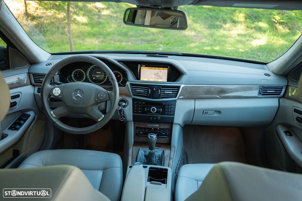 Mercedes-Benz E 200 CGi Elegance BE 165g - 26