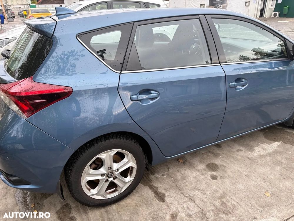 Toyota Auris 1.6 L Valvematic Luna - 6