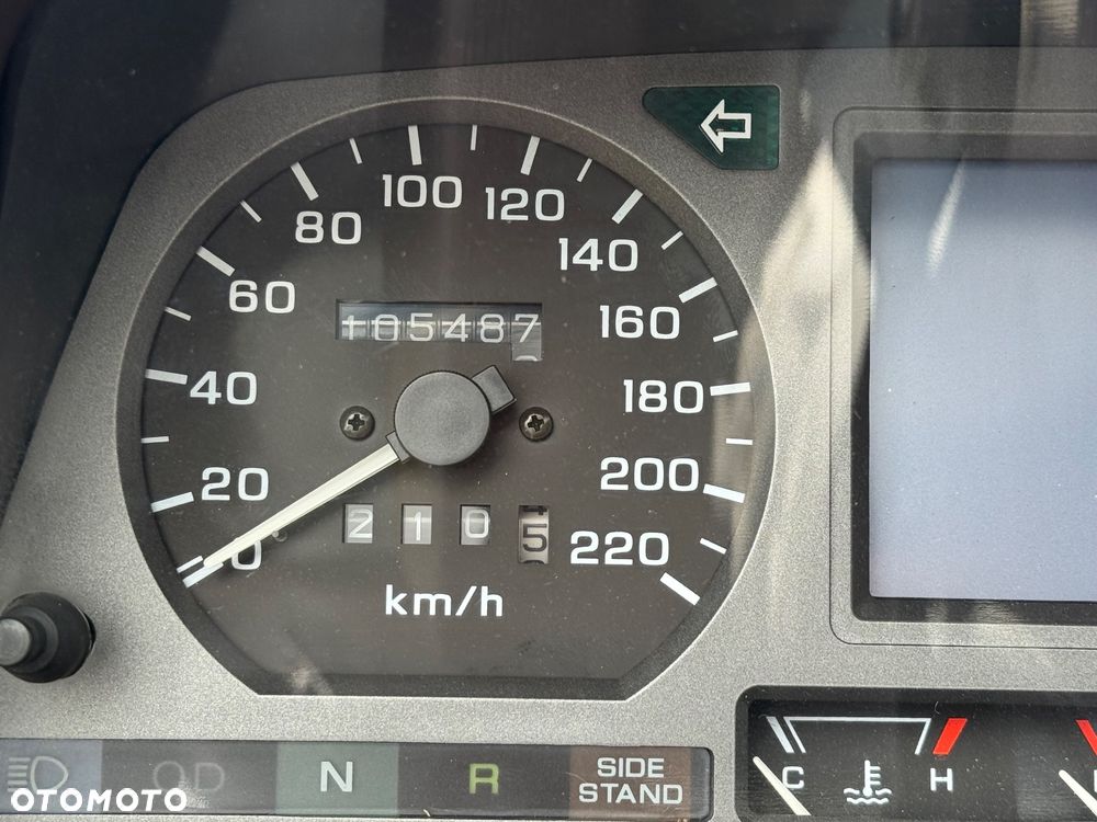 Honda GL - 40