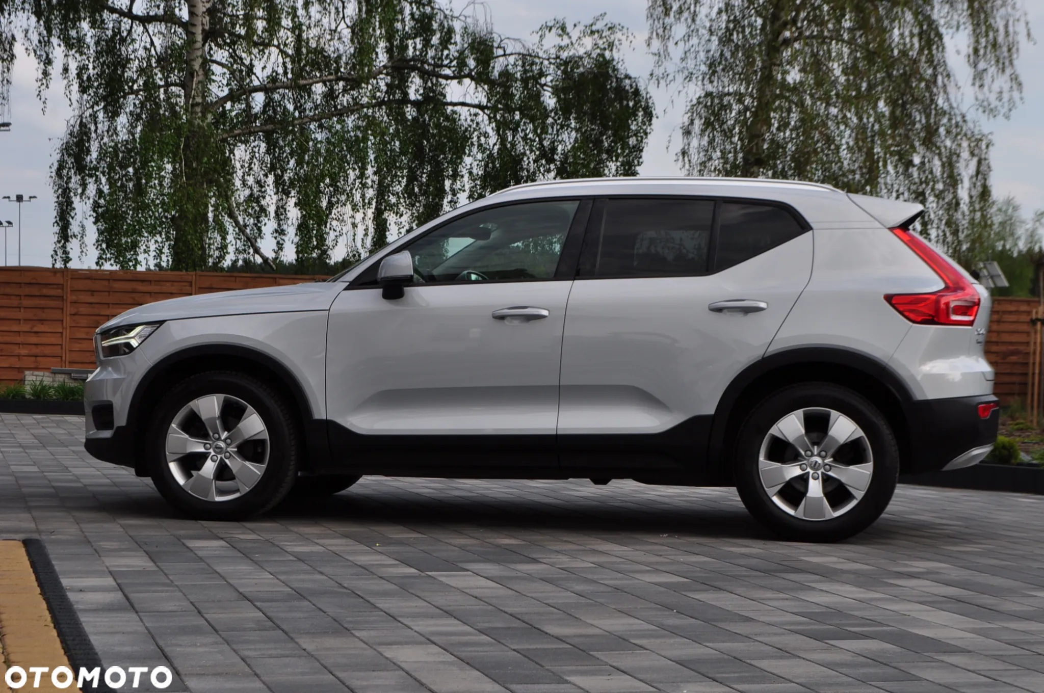 Volvo XC 40 D3 AWD Momentum Pro - 14