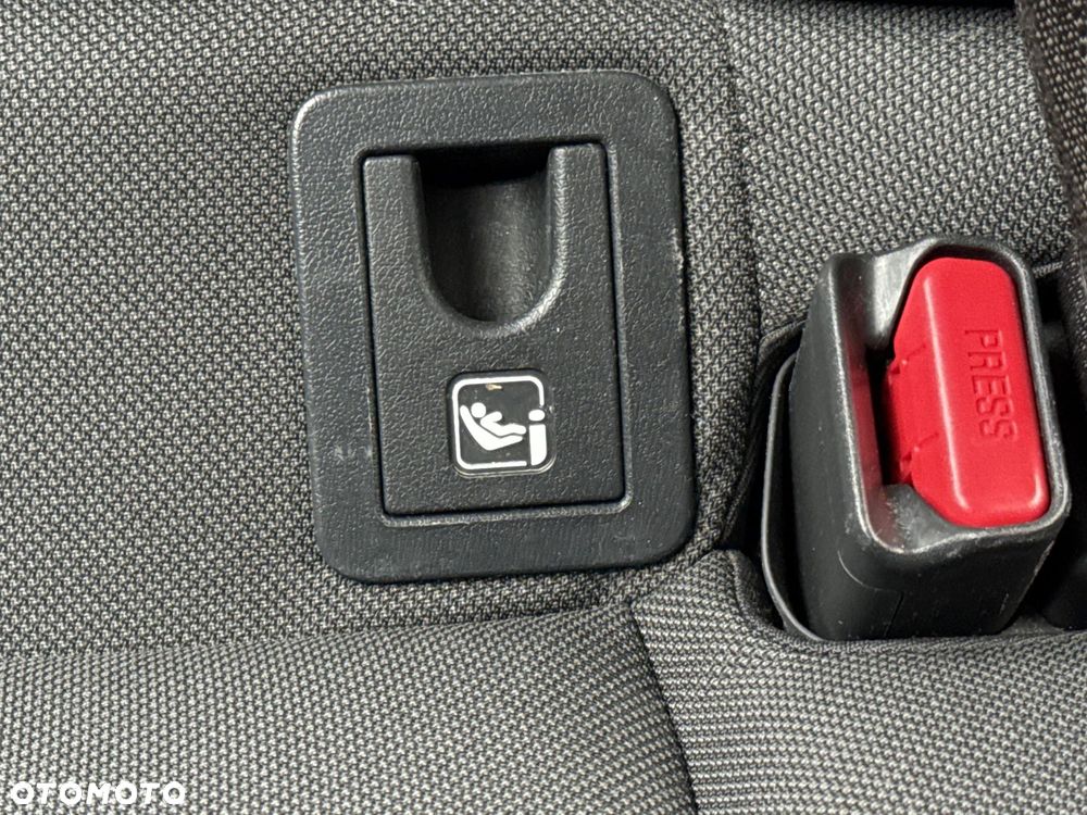 Toyota Corolla 1.8 Hybrid Comfort - 24