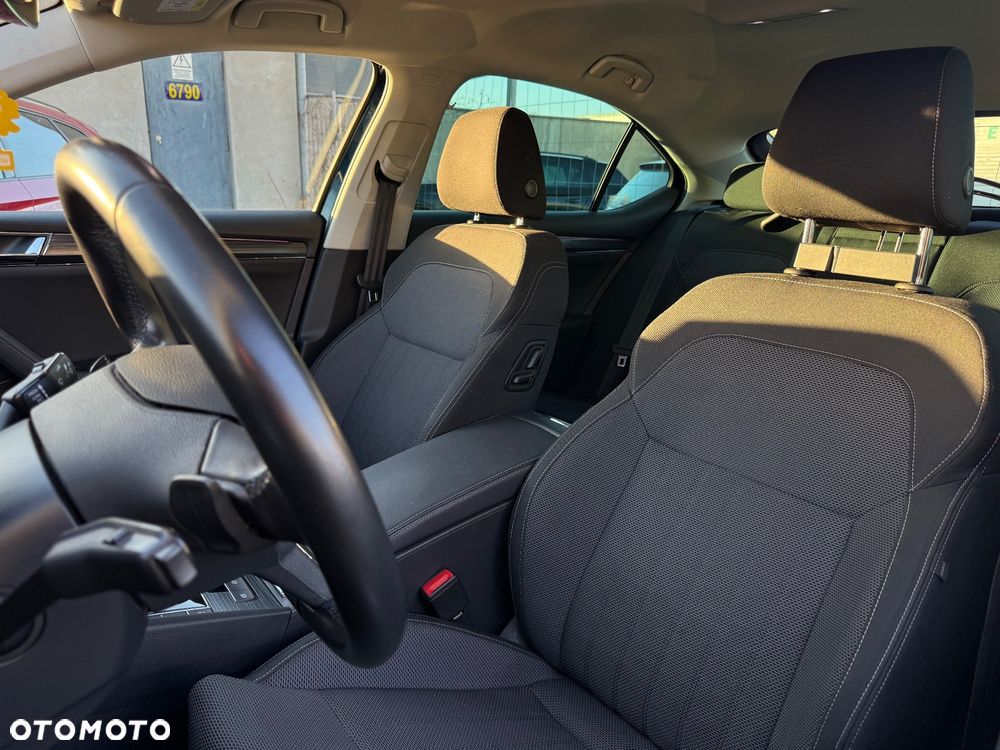 Skoda Superb 2.0 TDI Style DSG - 9