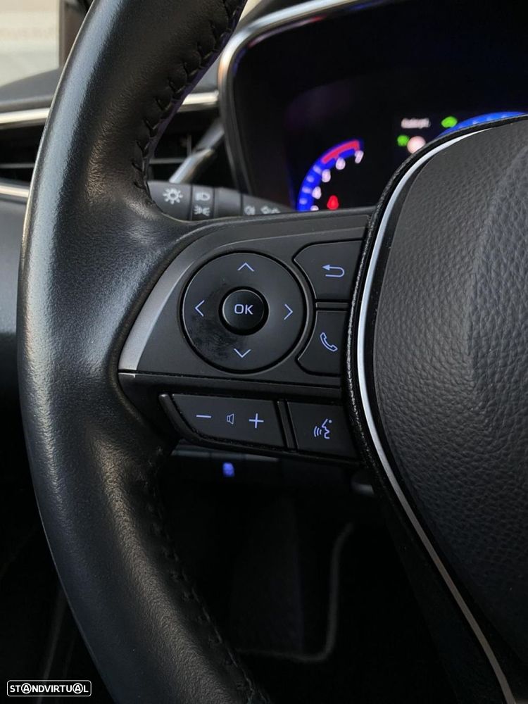 Toyota Corolla 1.8 Hybrid Comfort - 29