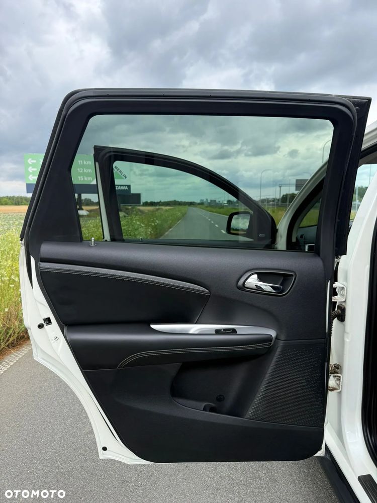 Fiat Freemont 2.0 Multijet Black Code AWD - 6