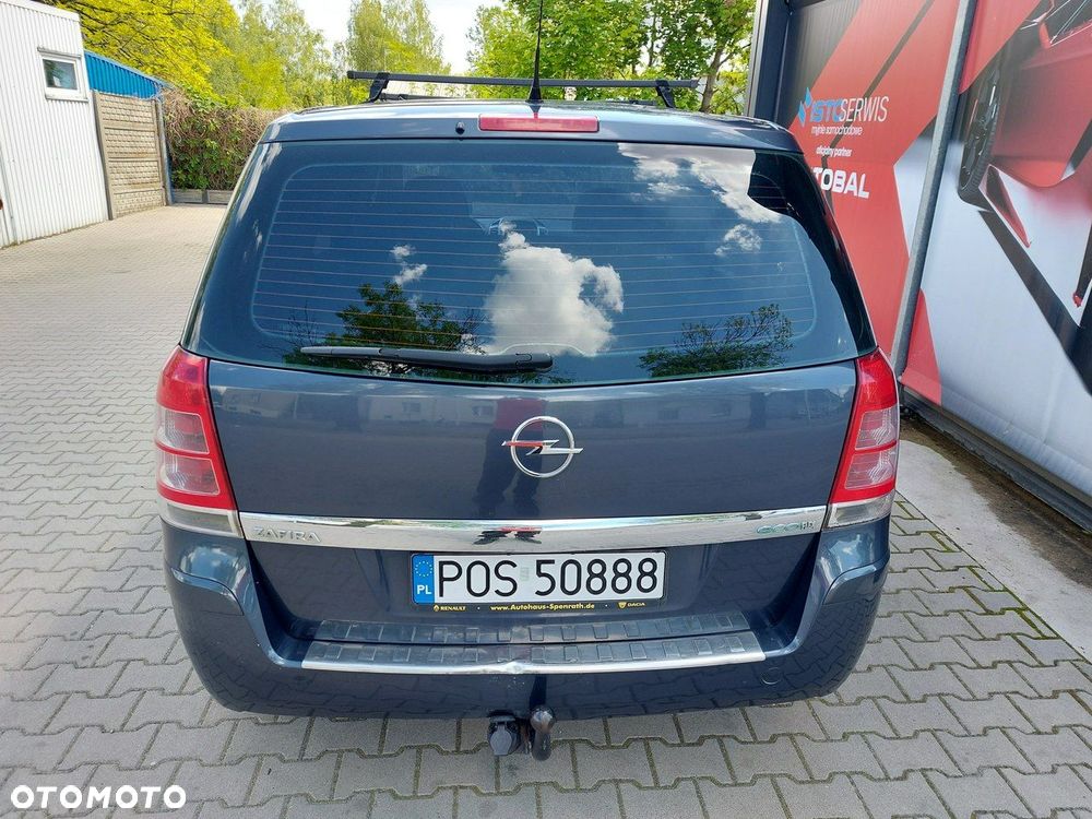 Opel Zafira - 8