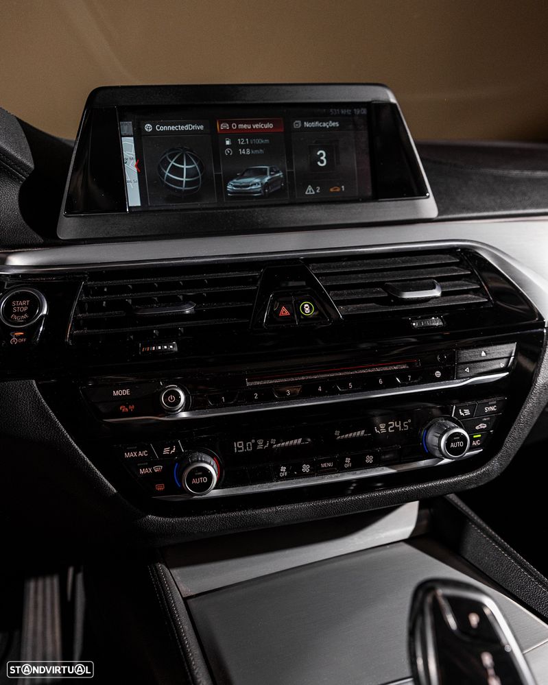 BMW 525 d Line Luxury Auto - 14