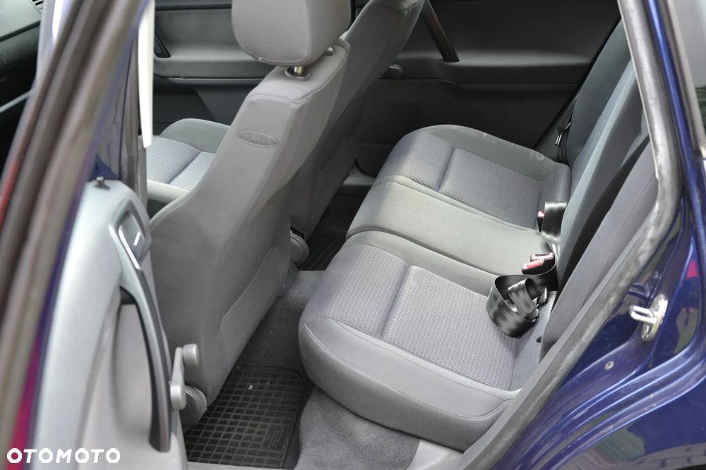 Volkswagen Polo 1.4 16V Comfortline - 9
