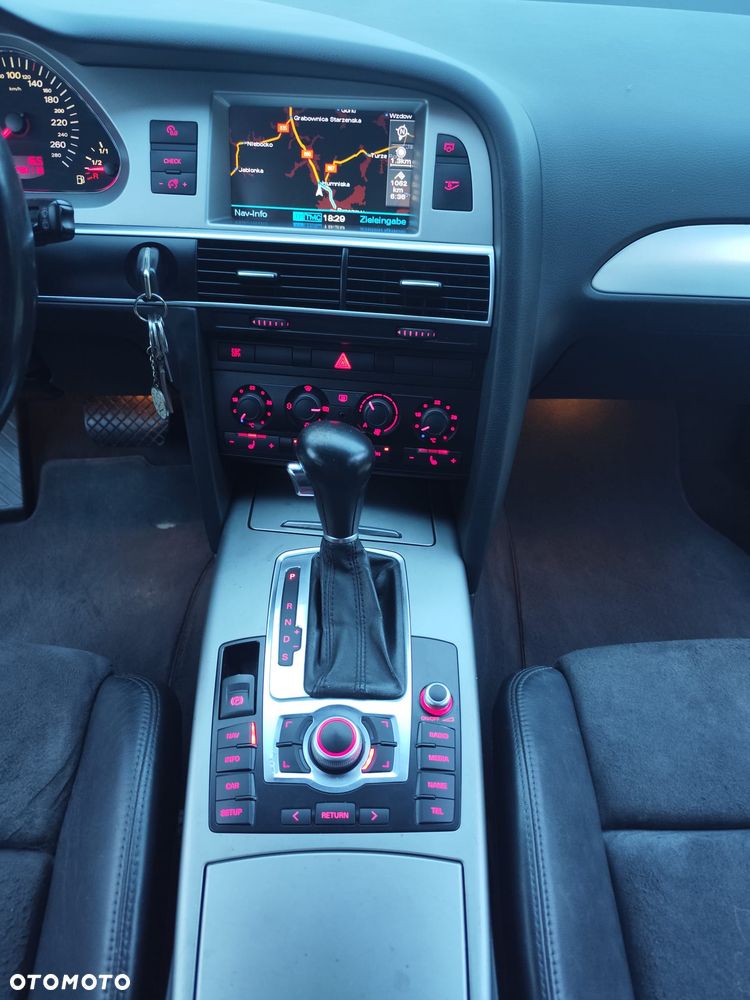 Audi A6 Avant - 17