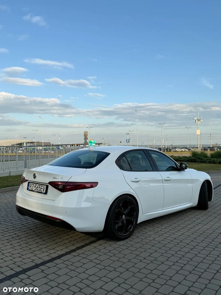 Alfa Romeo Giulia 2.0 Turbo Veloce - 7