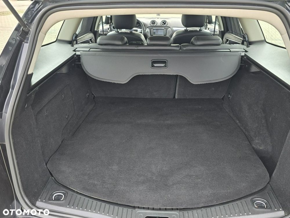 Ford Mondeo - 25