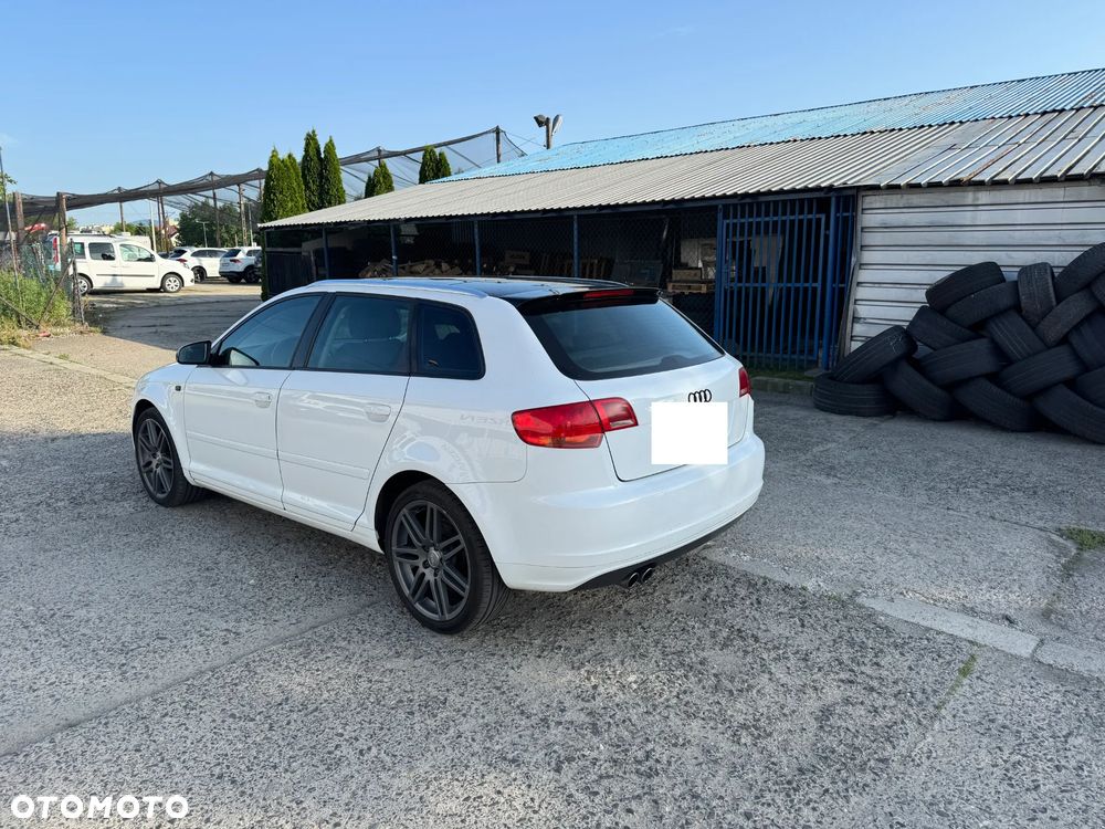 Audi A3 Sportback 2.0 TDI DPF Attraction - 3
